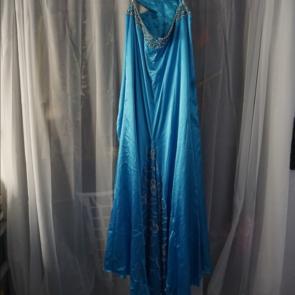 JovaniProm Dress - Picture 3 of 7